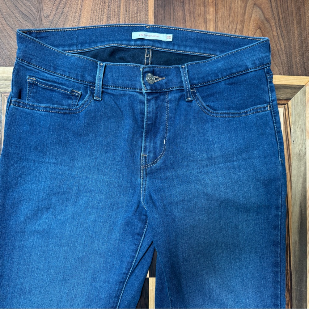 Levi's Women's Skinny Jeans - Dark Wash - Size 30